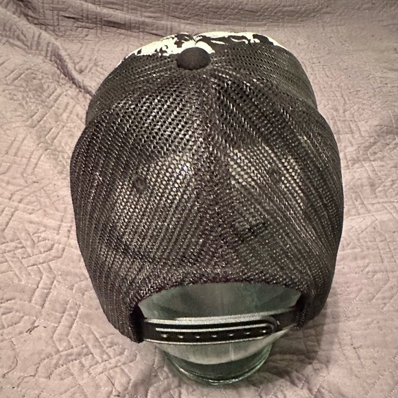 Black & White Skulls 💀💀💀Trucker Hat SnapBack adjustable Cap - Picture 4 of 5